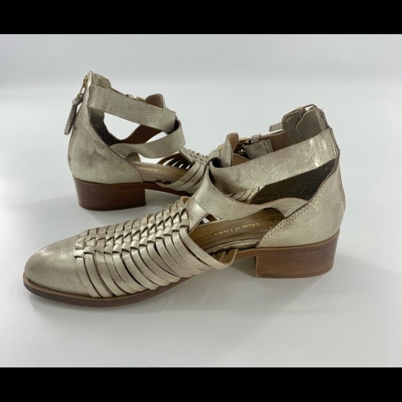 House Of Harlow 1960 Delaney Cutout Gold Bootie - Picture 4 of 10